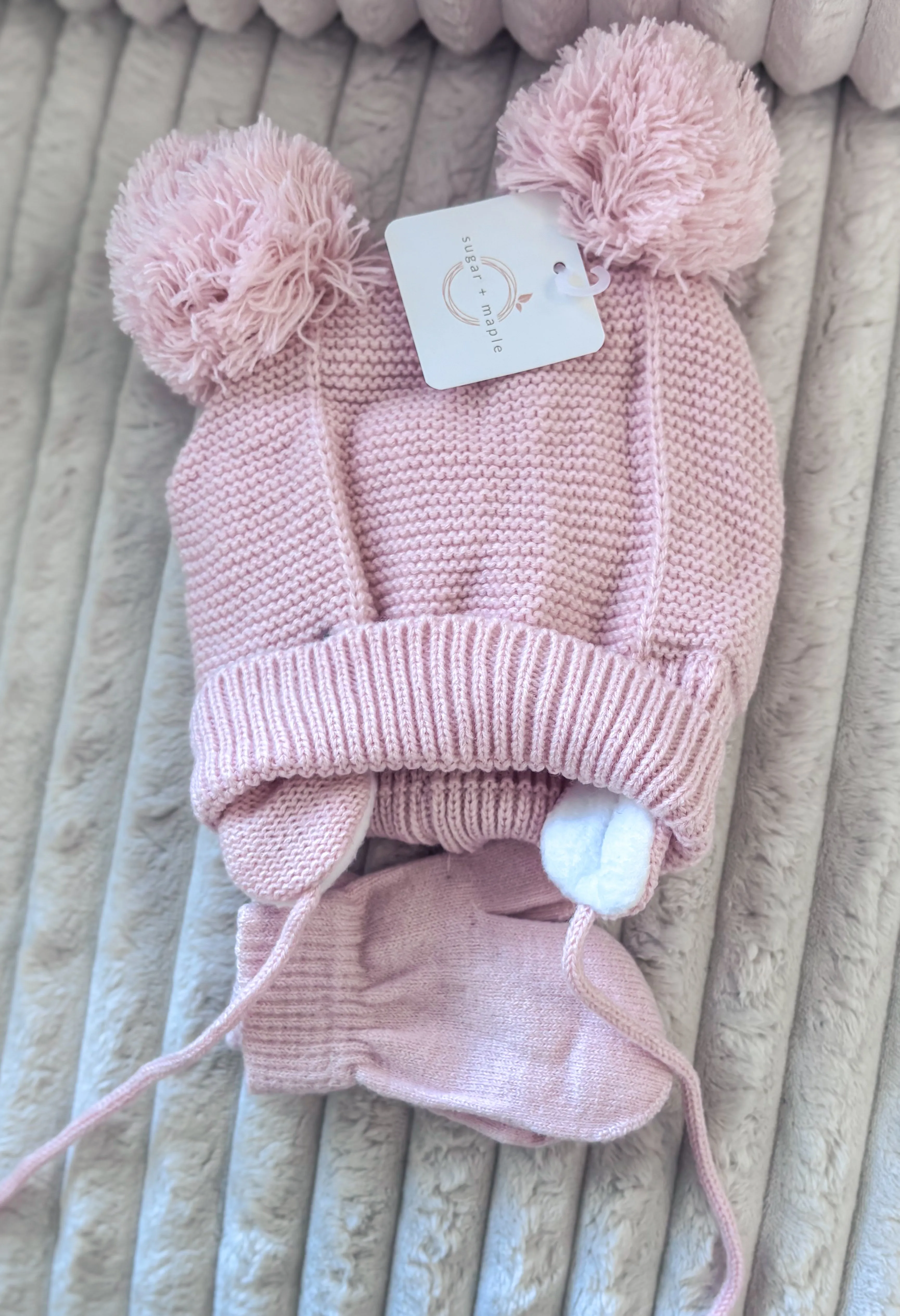 Brixy/Sugar & Maple Hat & Mittens Set