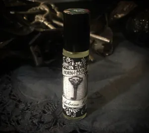 Fragrance Oil - Skeleton Key - Floral Notes, Peony, Orchid, Ivy, and Sandalwood - Superstitious Scent