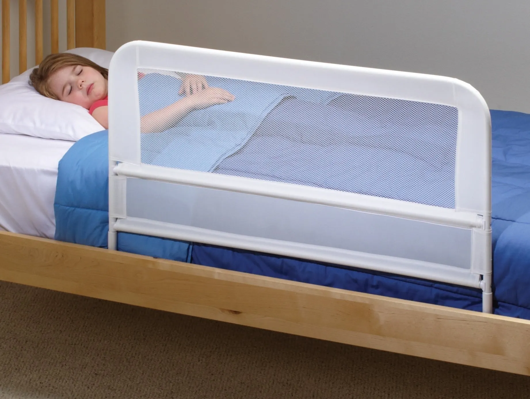 Kidco Children's Bed Rail/White Mesh