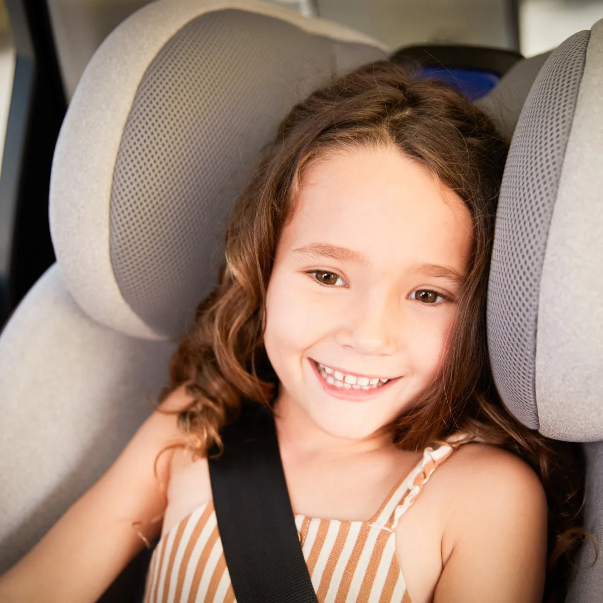 Maxi Cosi Pria Chill All-in-One Convertible Car Seat