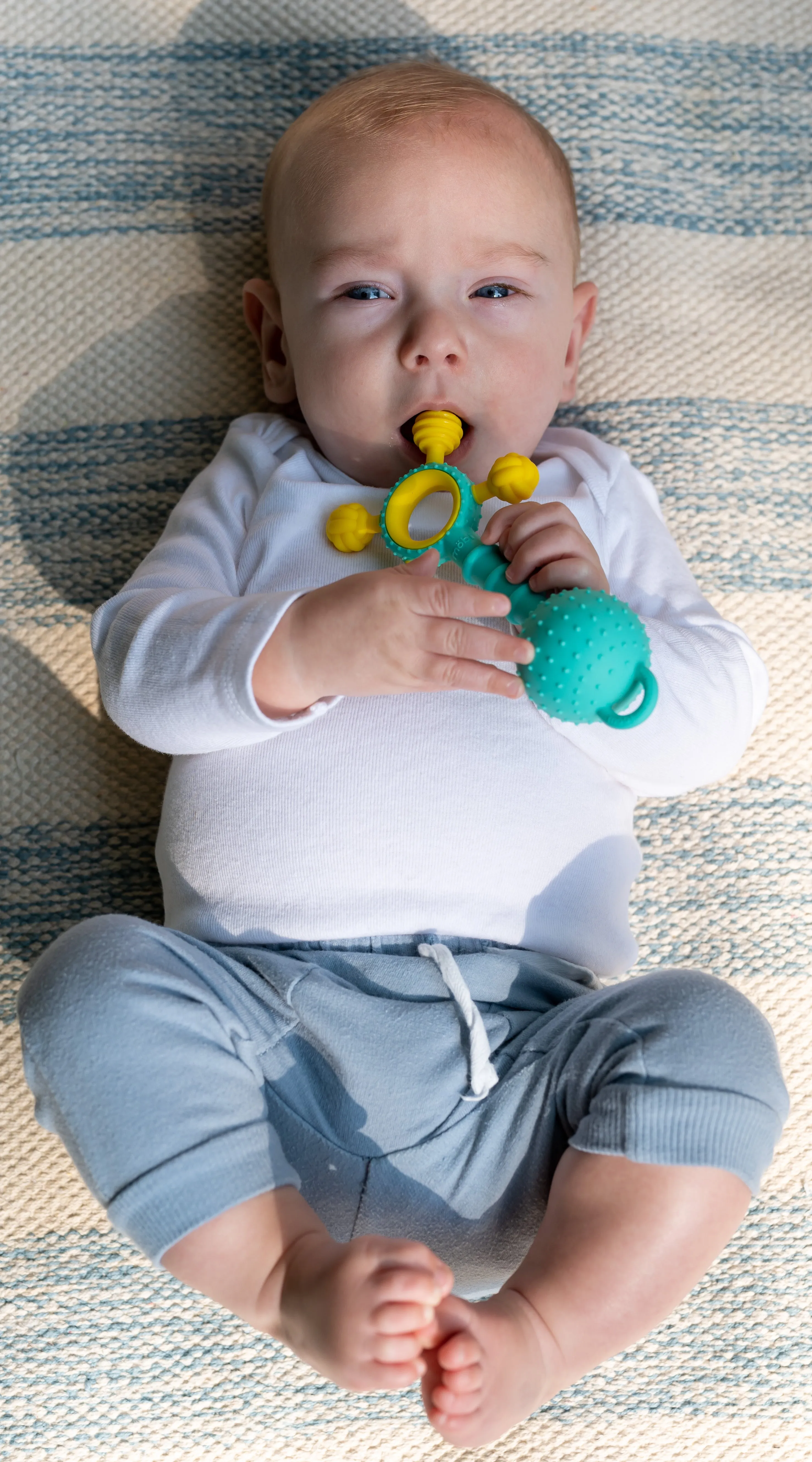 Mobi Gumlii Sensory Teether & Rattle