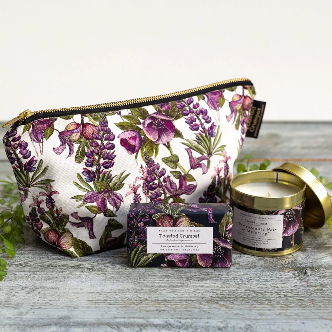 Mulberry Wash Bag | White