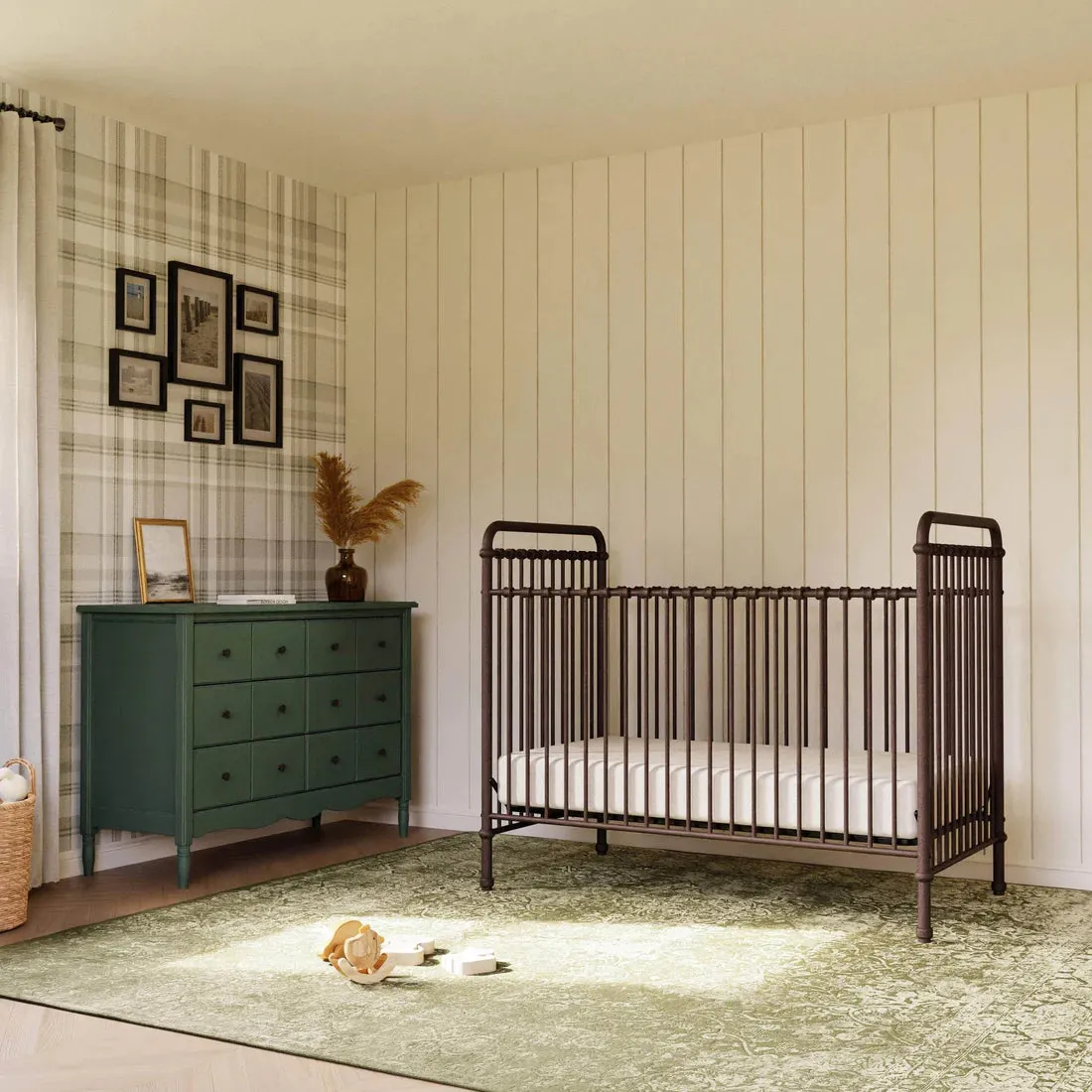 Namesake Classic Abigail 3-in-1 Convertible Crib