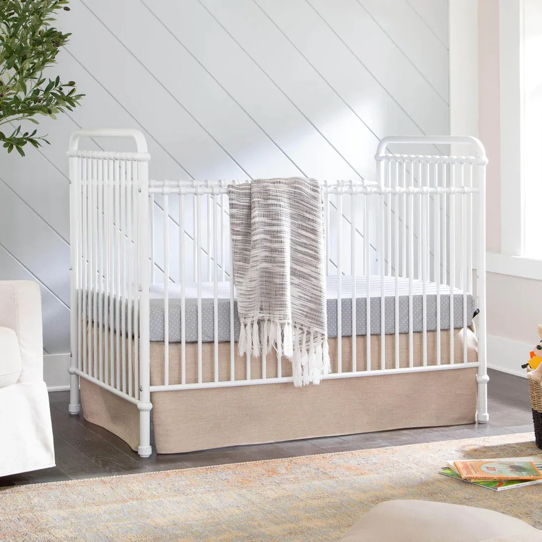 Namesake Classic Abigail 3-in-1 Convertible Crib