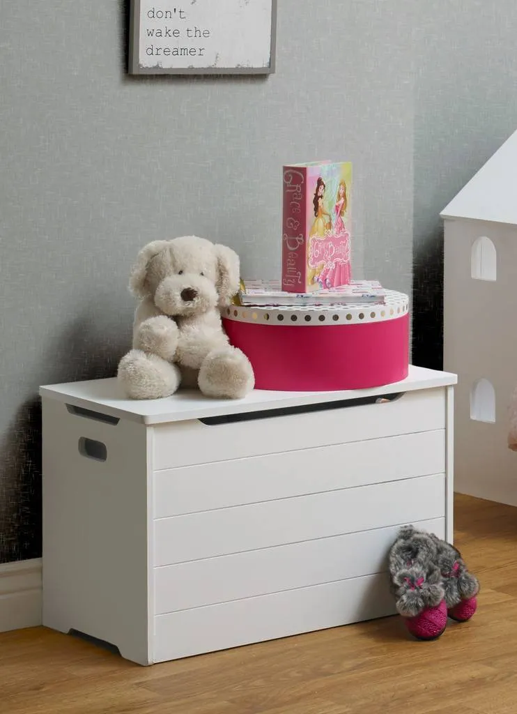 Sorelle Farmhouse Toy Box | White