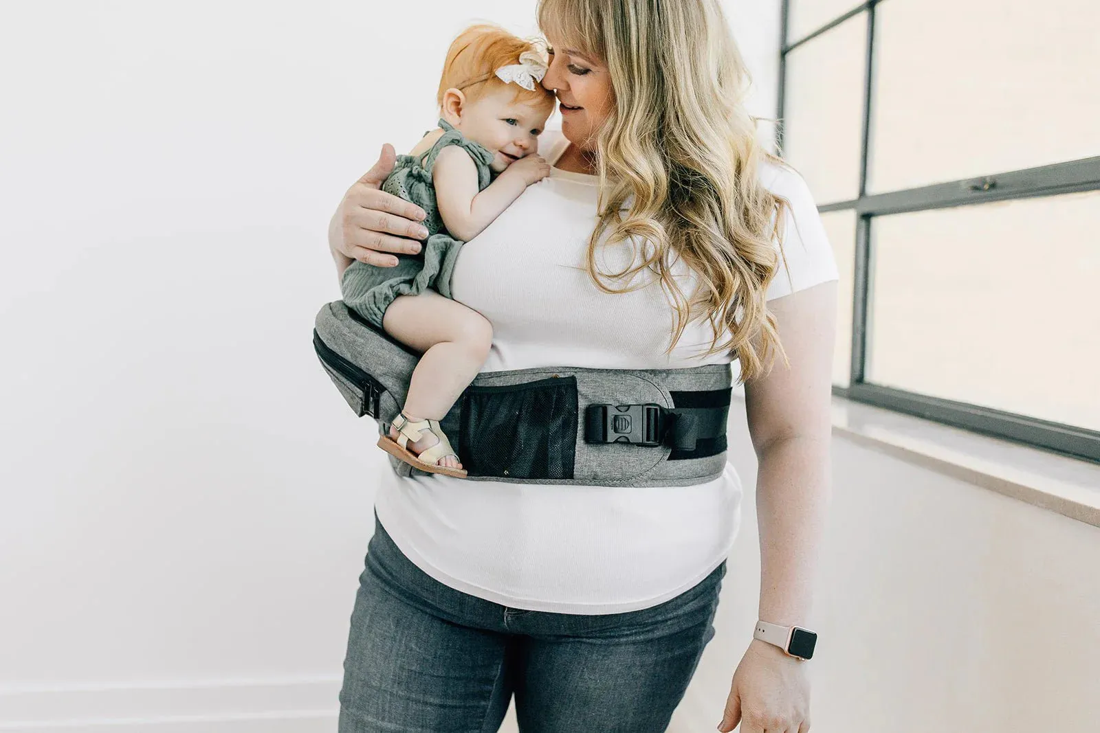 Tushbaby Hipseat - Grey